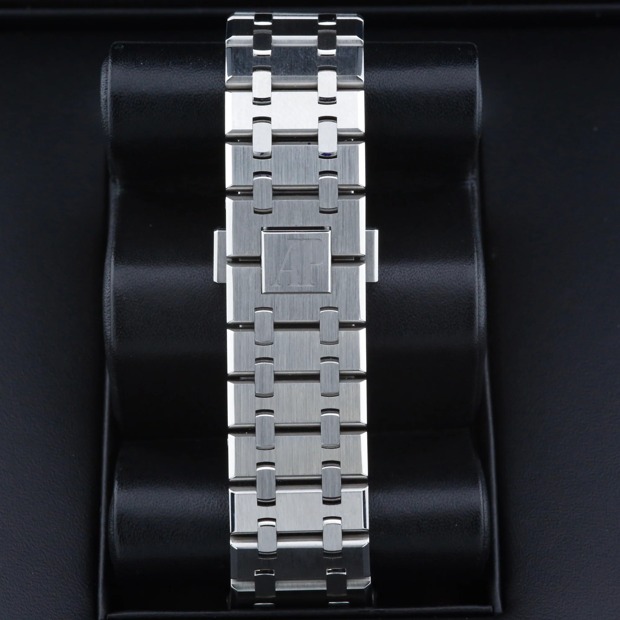 Audemars Piguet Royal Oak 15500 Black 41mm Unworn 2022 Complete Set - Image 8
