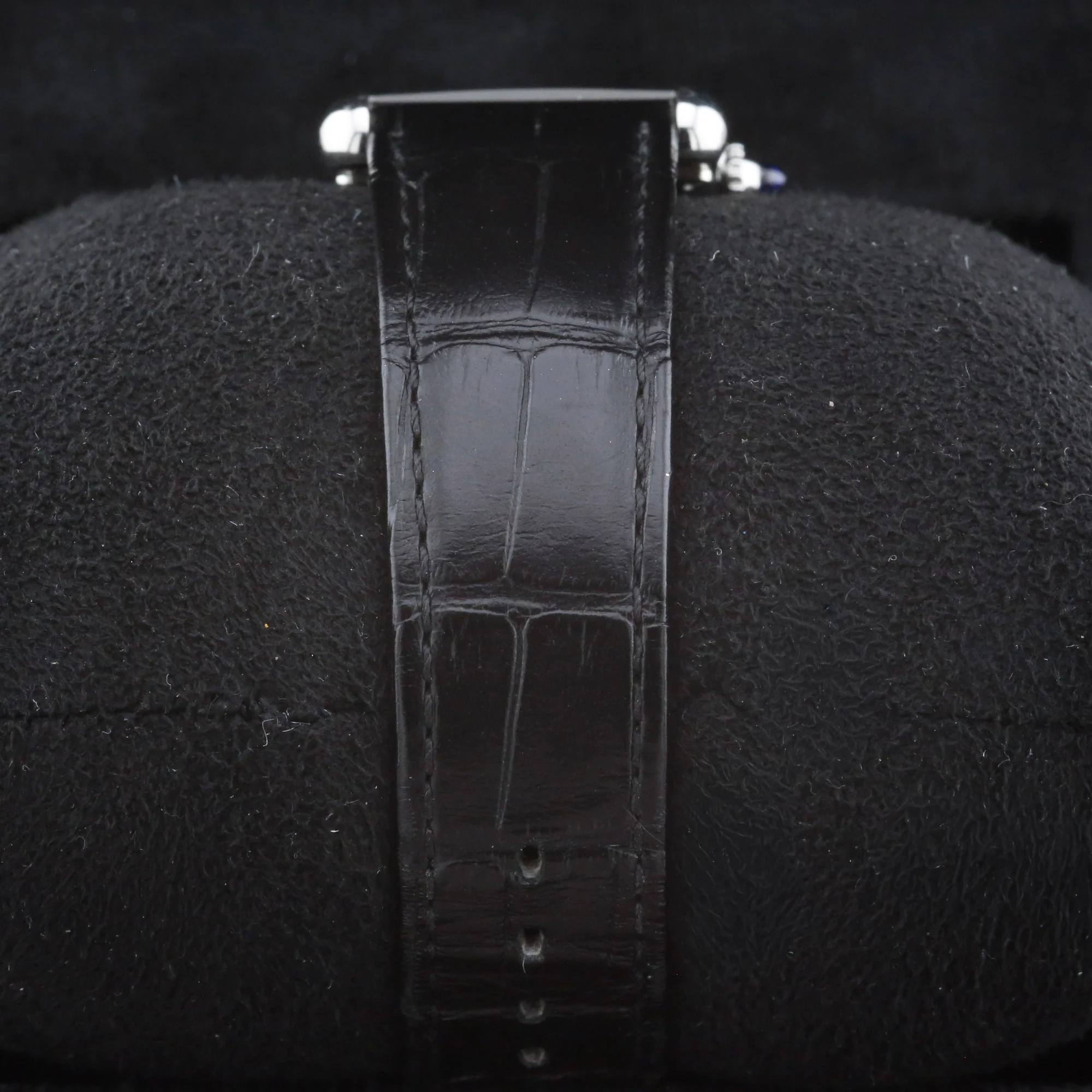 Cartier Tank Must WSTA0072 Black 33.7mm Unworn 2025 Complete Set - Image 3
