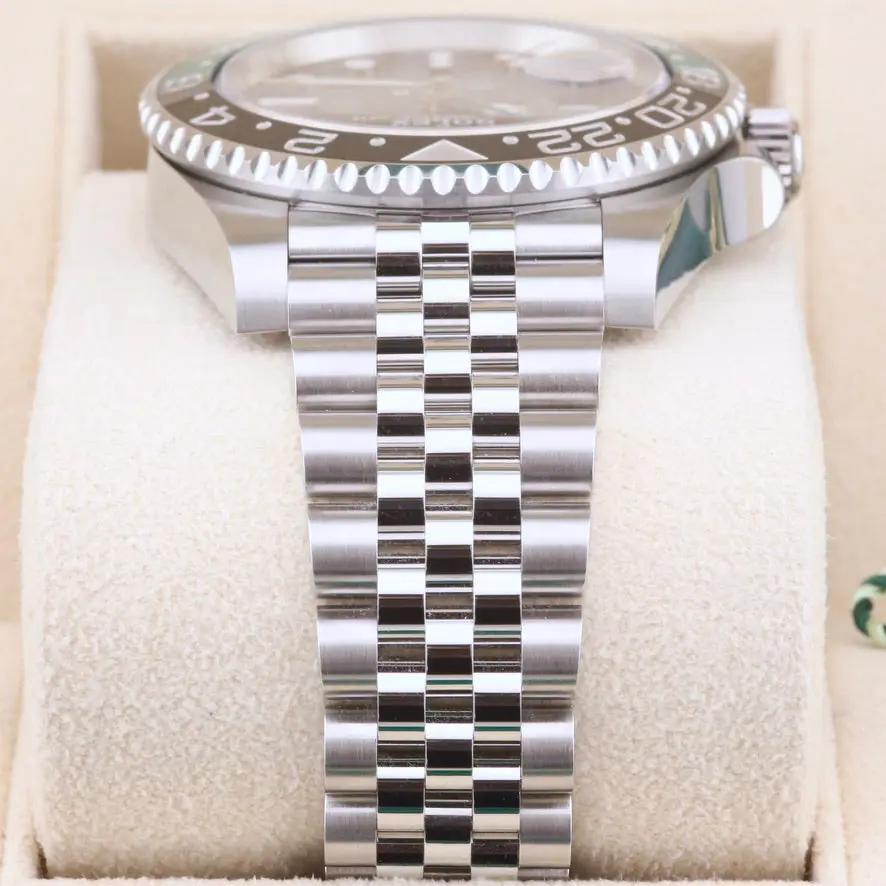 Rolex GMT Sprite 126720VTNR Year: 2022 - Image 4